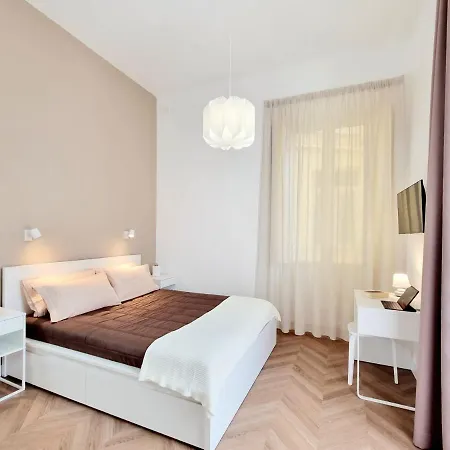 Glamour By Accomodo 4*