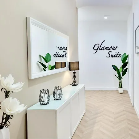 Alojamento de Acomodação e Pequeno-almoço Glamour Cagliari