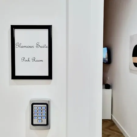 Glamour By Accomodo 4*