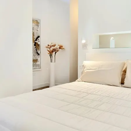 Glamour By Accomodo לינה וארוחת בוקר 4*