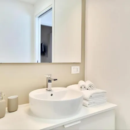 Glamour By Accomodo קליארי