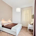Glamour By Accomodo 4*