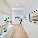Bed & Breakfast Glamour By Accomodo