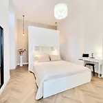 Glamour By Accomodo Bed & Breakfast