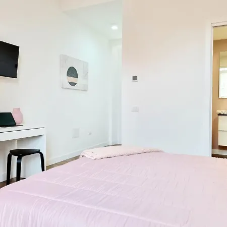 Alojamento de Acomodação e Pequeno-almoço Glamour By Accomodo 4*