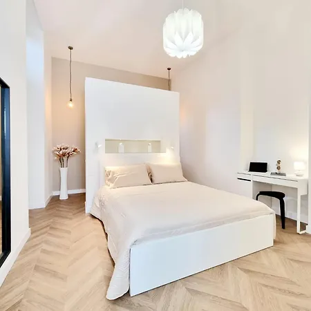 Glamour By Accomodo Oda ve Kahvaltı 4*